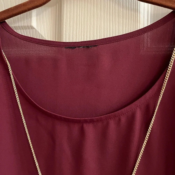 BURGUNDY BLOUSE~WITH~DETACHABLE NECKLACE~ - Picture 6 of 9